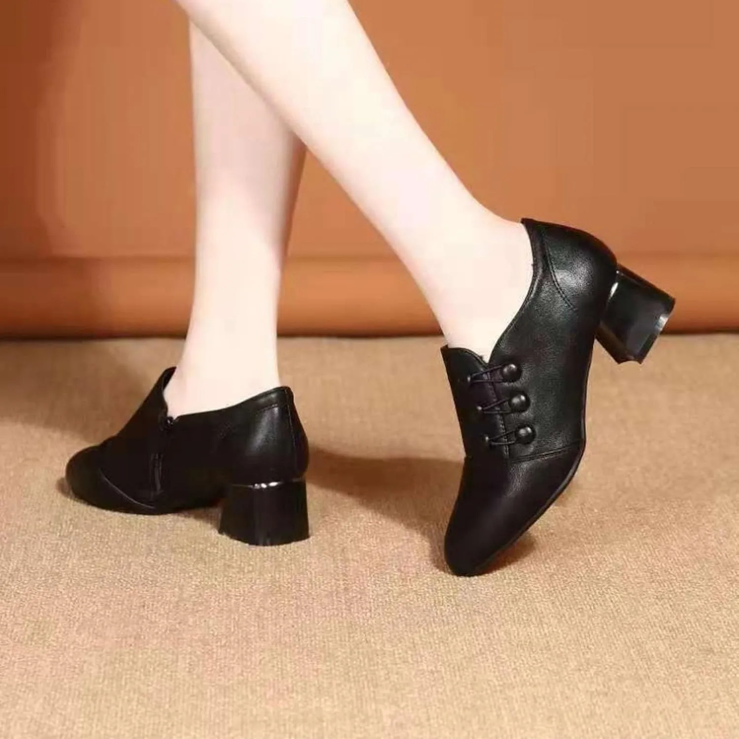 AMDBEL Winter Boots for Women 2024 Ankle Boots Low Chunky Low Heel Comfortable Round Toe Short Boots Winter Shoes