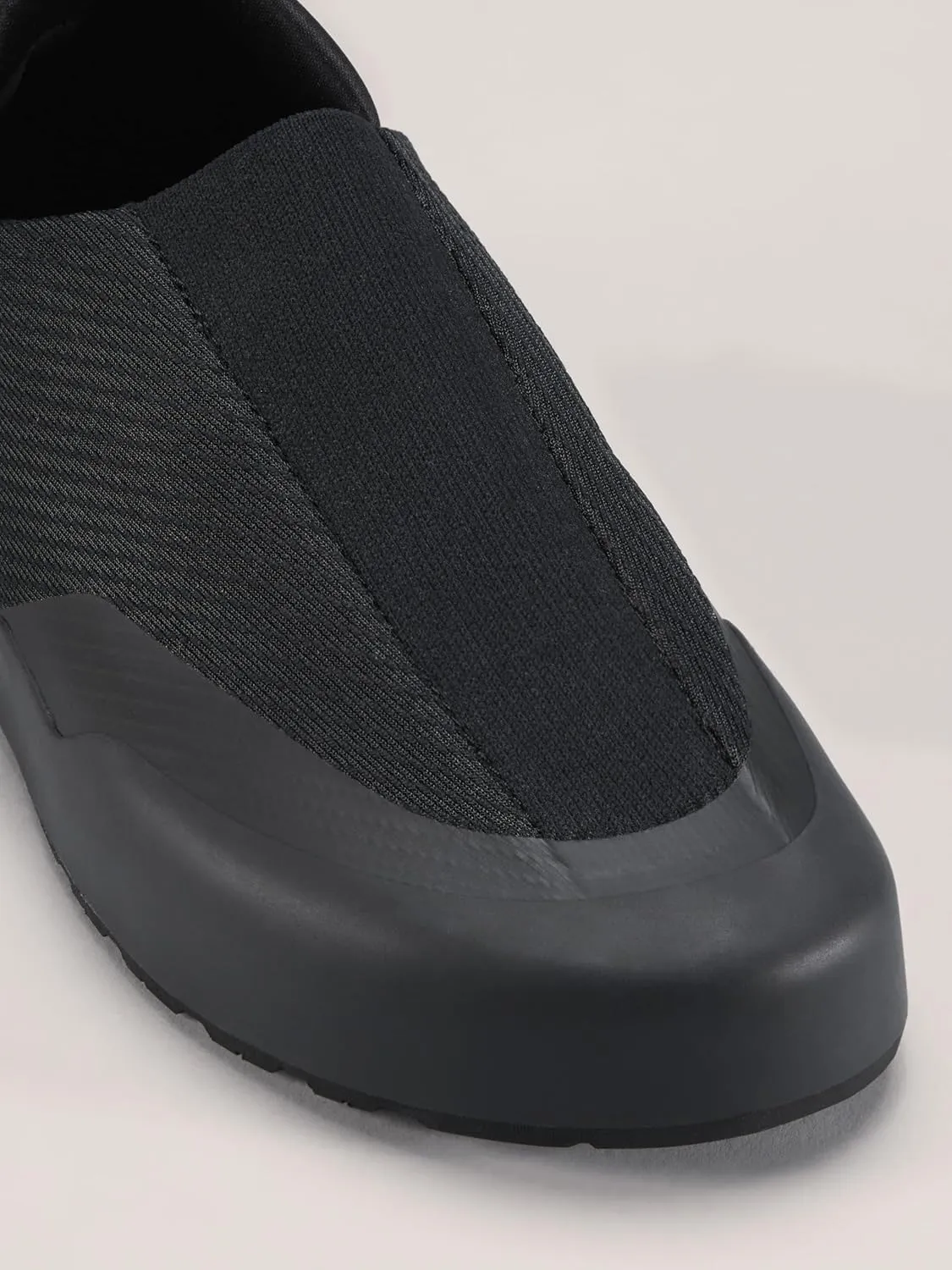 Arc'teryx Women’s Kragg Shoe - Lightweight Pull-On Shoe for Quick Approaches, Everyday Casual Shoes