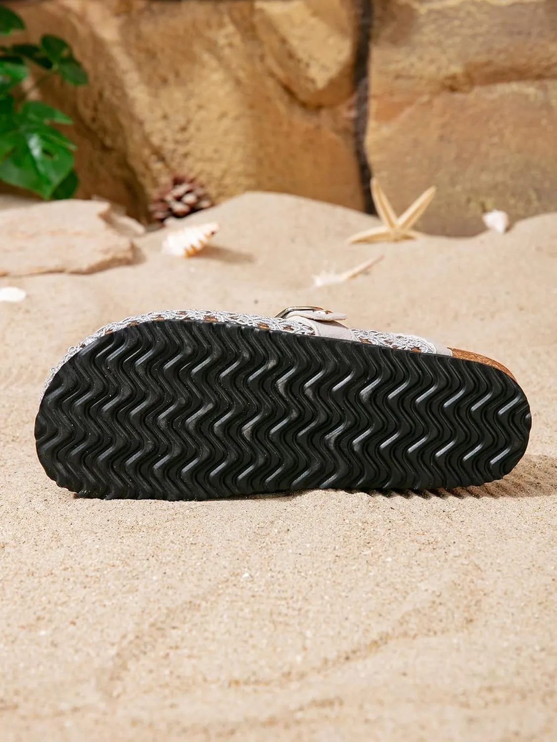 Breathable Woven Flat Sandals for Women – Adjustable Hook-and-Loop Straps with Metal Buckle, Lightweight Mesh Summer Shoes for Beach Walks, Vacations & Casual Outfits