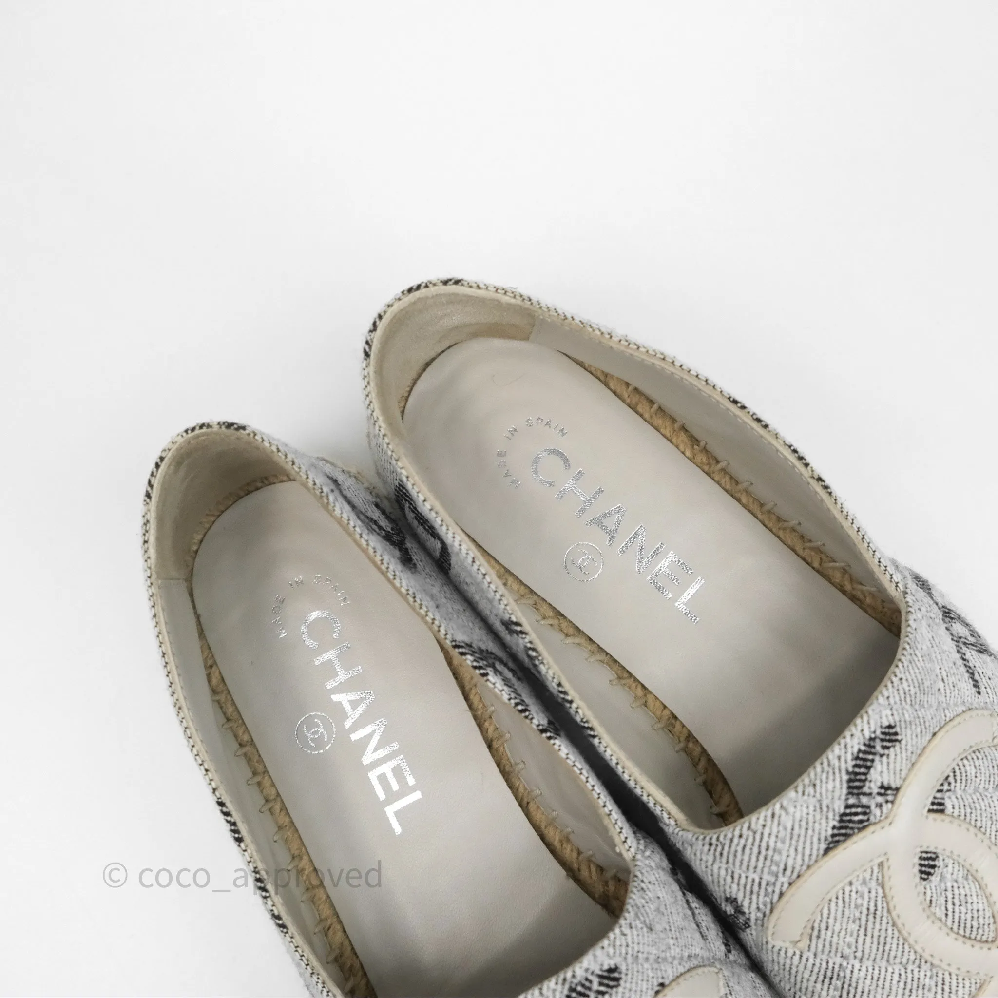 Chanel CC Espadrilles in Grey Cotton Jacquard Black Grosgrain 22S Size 38