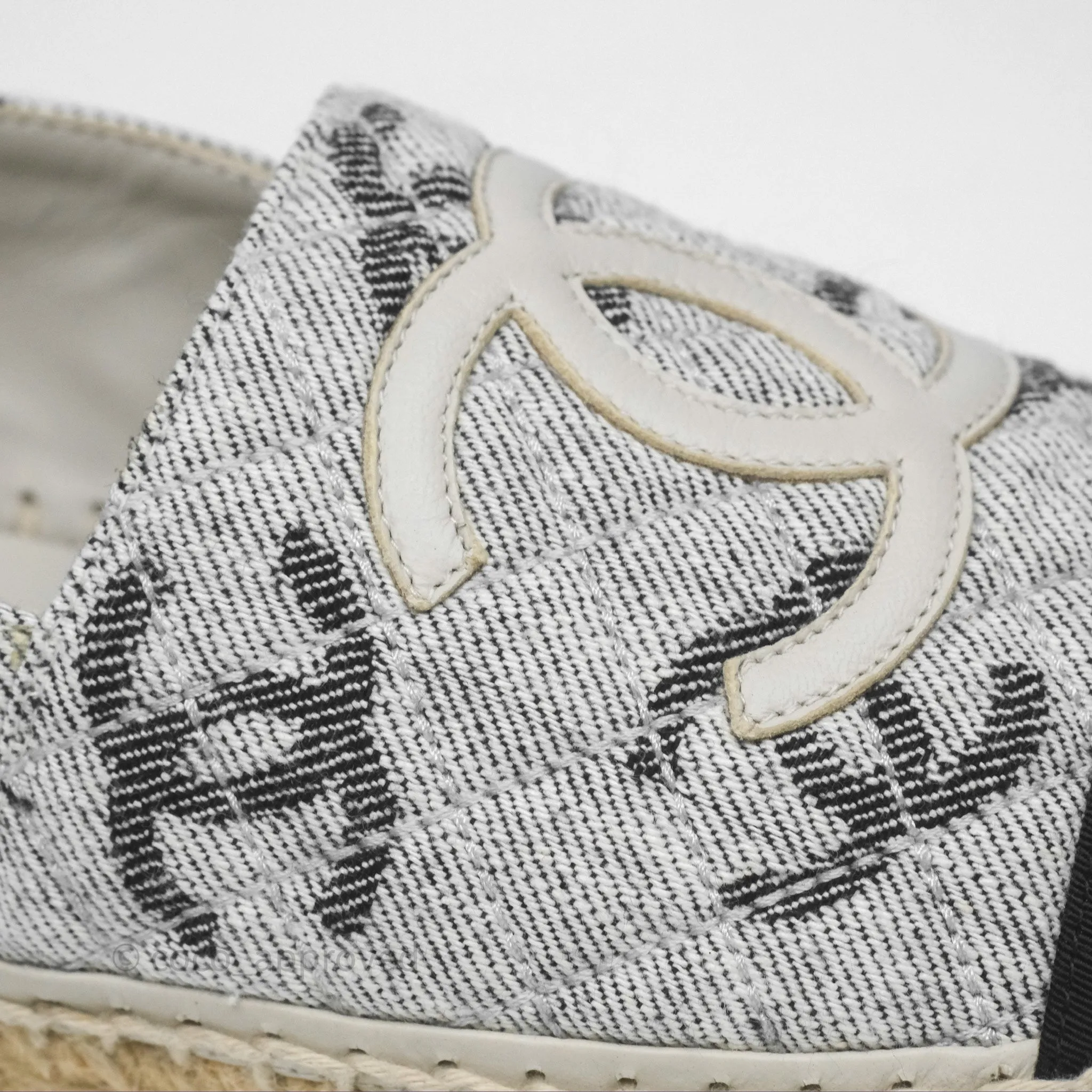 Chanel CC Espadrilles in Grey Cotton Jacquard Black Grosgrain 22S Size 38