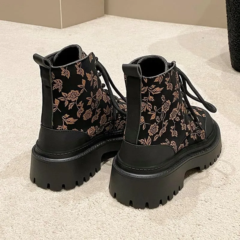 Custom Combat Boots for Women Fashion Lace-Up Pattern Ankle Booties Chunky Heel Platform Leather Boots