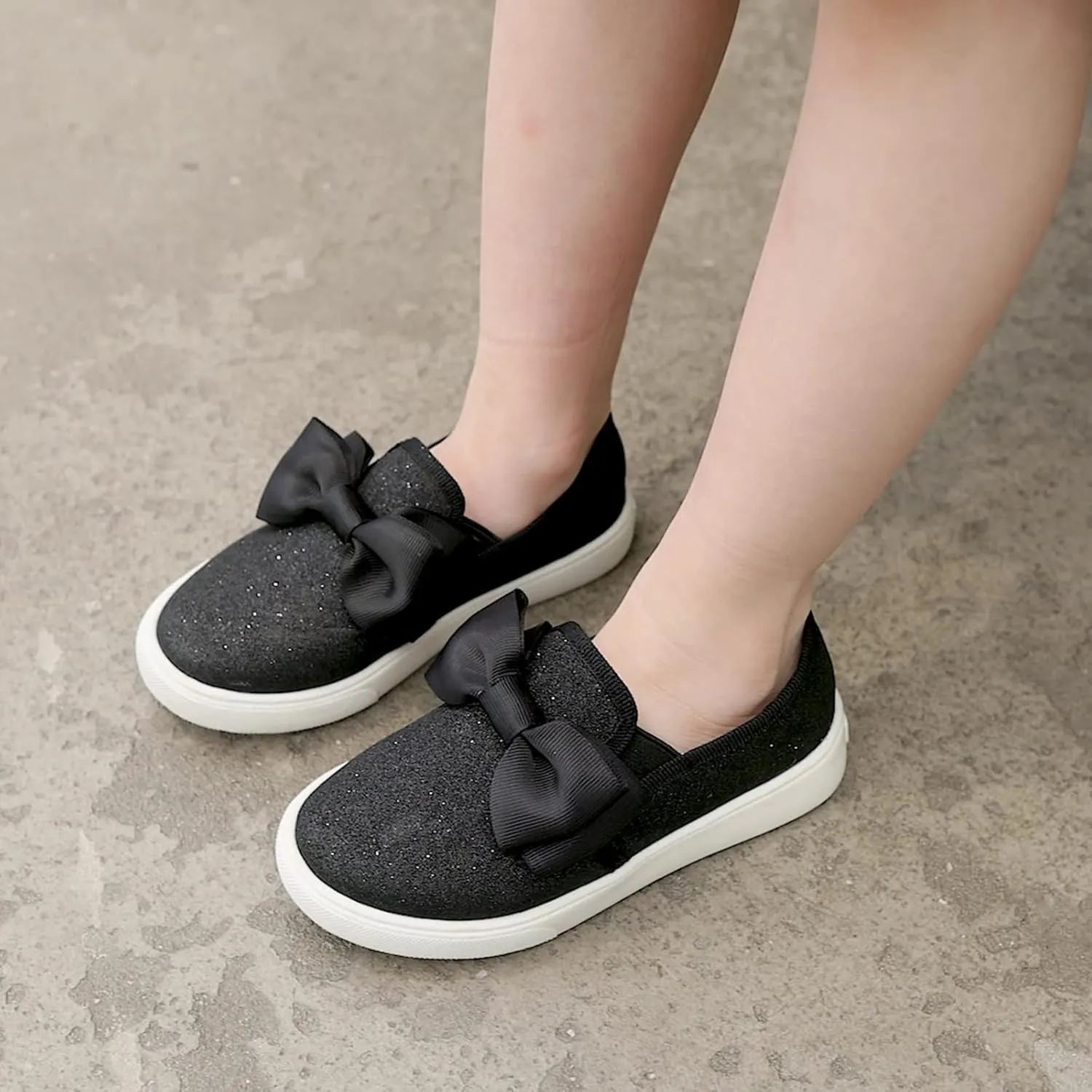 DADAWEN Girls Slip On Glitter Sneakers Cute Bow Lazy Tennis Shoes Loafers for Little Girls(Toddler/Little Kid/Big Kid)
