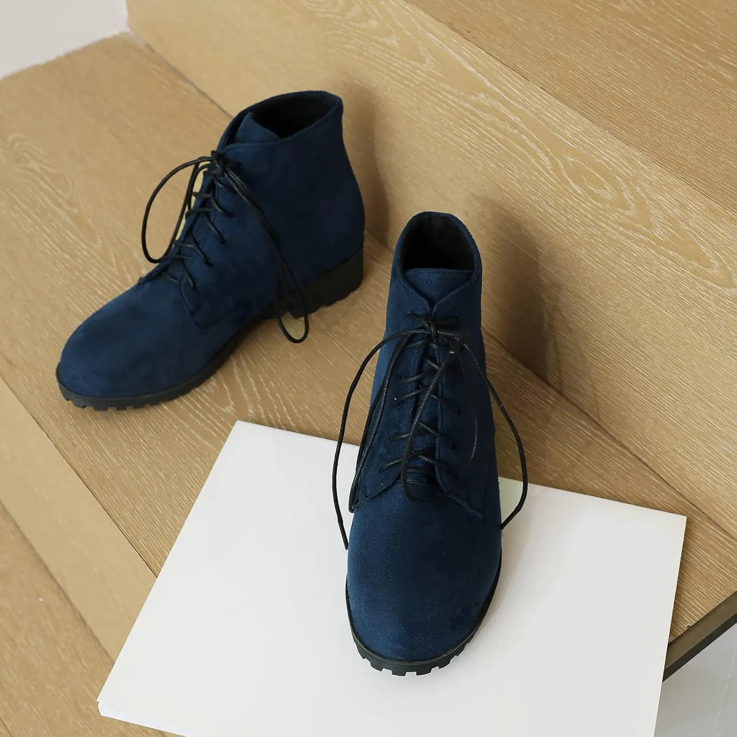 Gicoiz Women Round Toe Classic Combat Chukka Ankle Boots