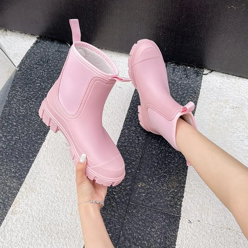 Harssidanzar Womens Short Rain Boots Waterproof Garden Shoes Anti-Slip Ankle Chelsea Boot for Outdoor Work HL216US