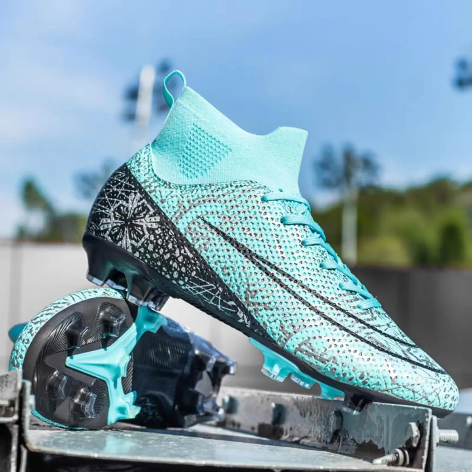 Men’s Breathable Soccer Boots Football Shoes Cleats Spike Shoes FG Sneaker Comfortable Adults Athletic Outdoor Indoor Baseball Competition Training