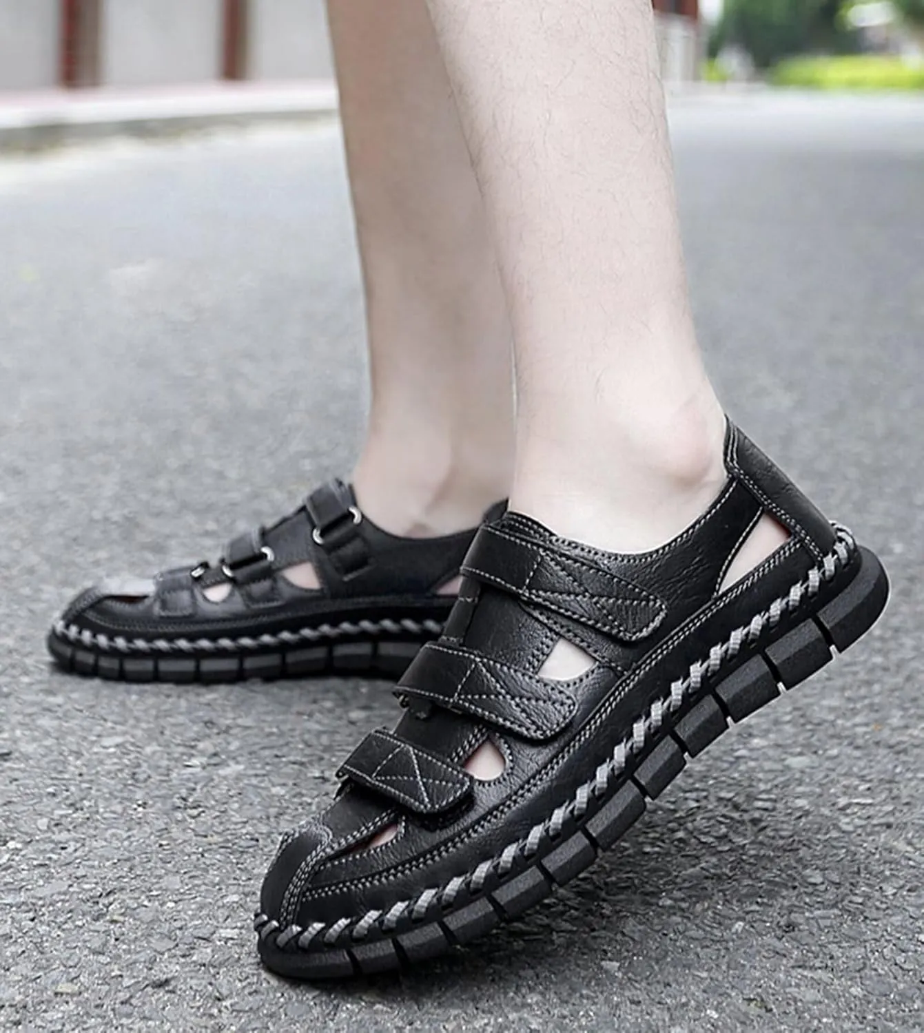 Men's Walking Sandals Beach Sandals Leather Closed Toe Summer Shoes for Trekking Hiking Outdoor Sports Comfortable Sandals