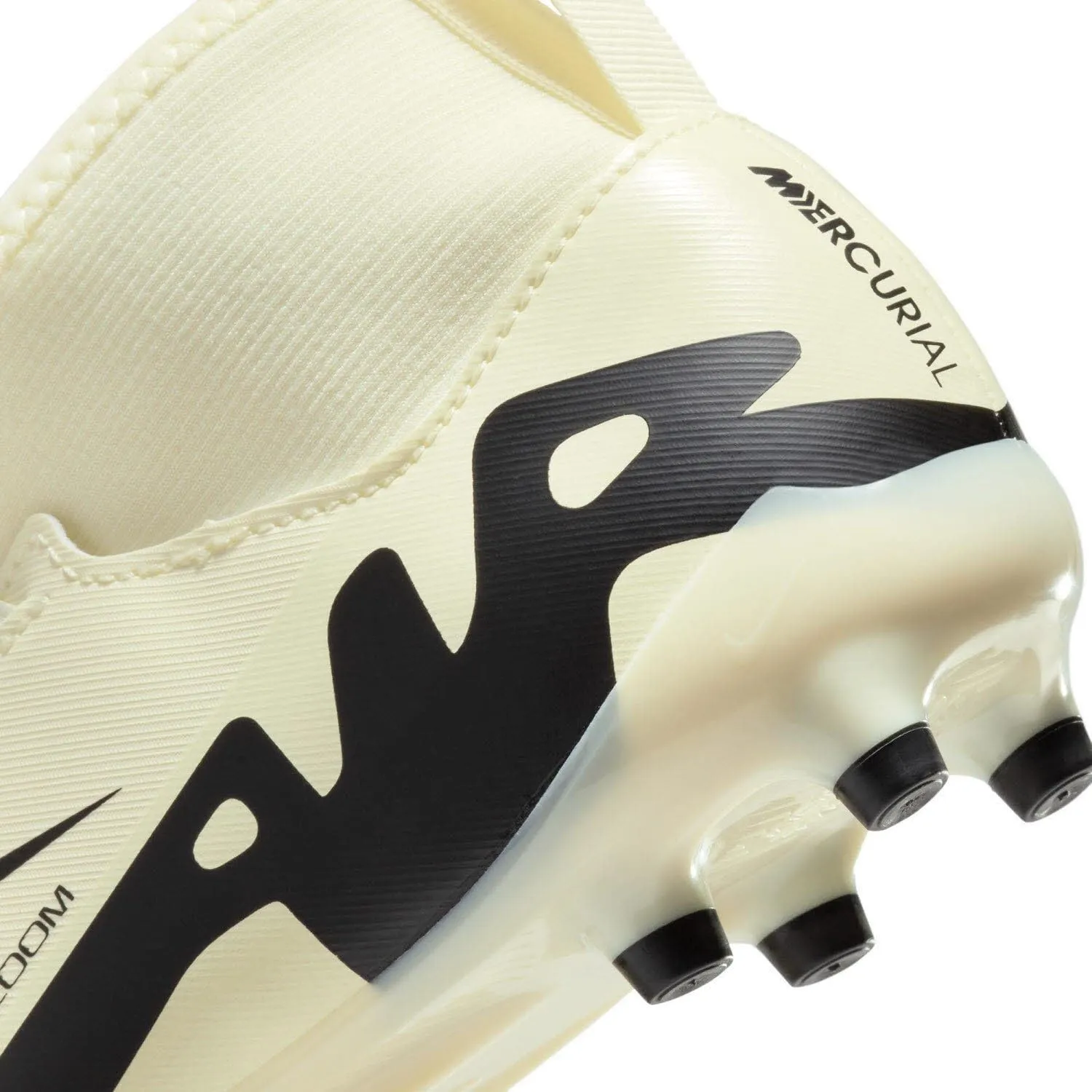 Nike Unisex-Child Soccer Football Boots