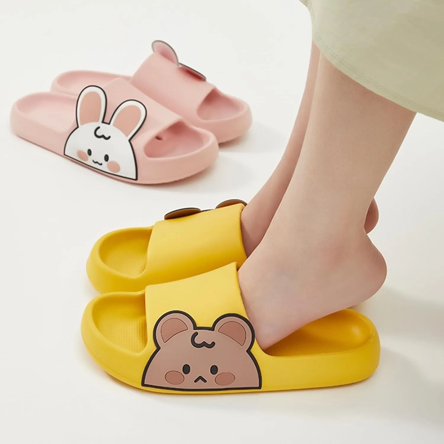 Sandals for Girls and Boys,Mens Slippers Sandals for Women,EVA Anti-Slip Indoor & Outdoor Kids Slippers Smile Face Open Toe Spa Bath Pool Gym House Casual Shower Shoes