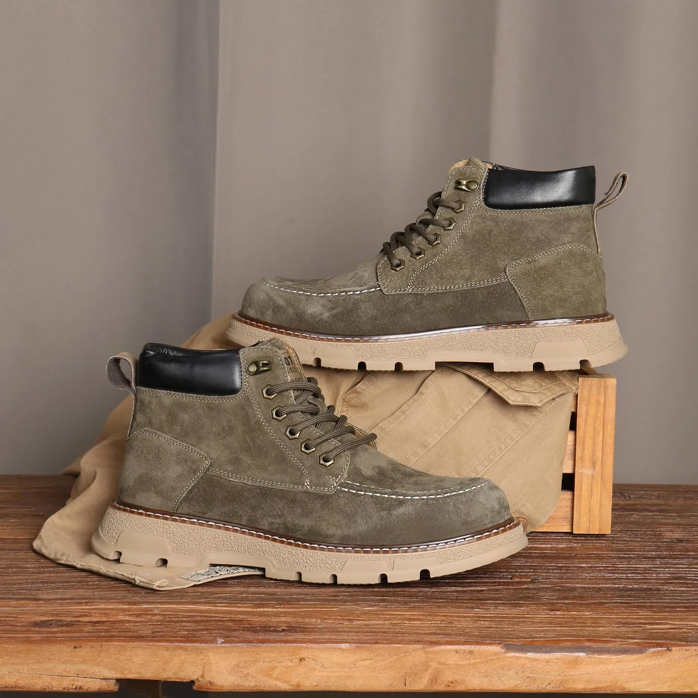 Santimon Men's Suede Moc Toe Ankle Hiking Boots, Lace Up, Anti-Slip Rubber Sole, Casual Sports Boots for Men