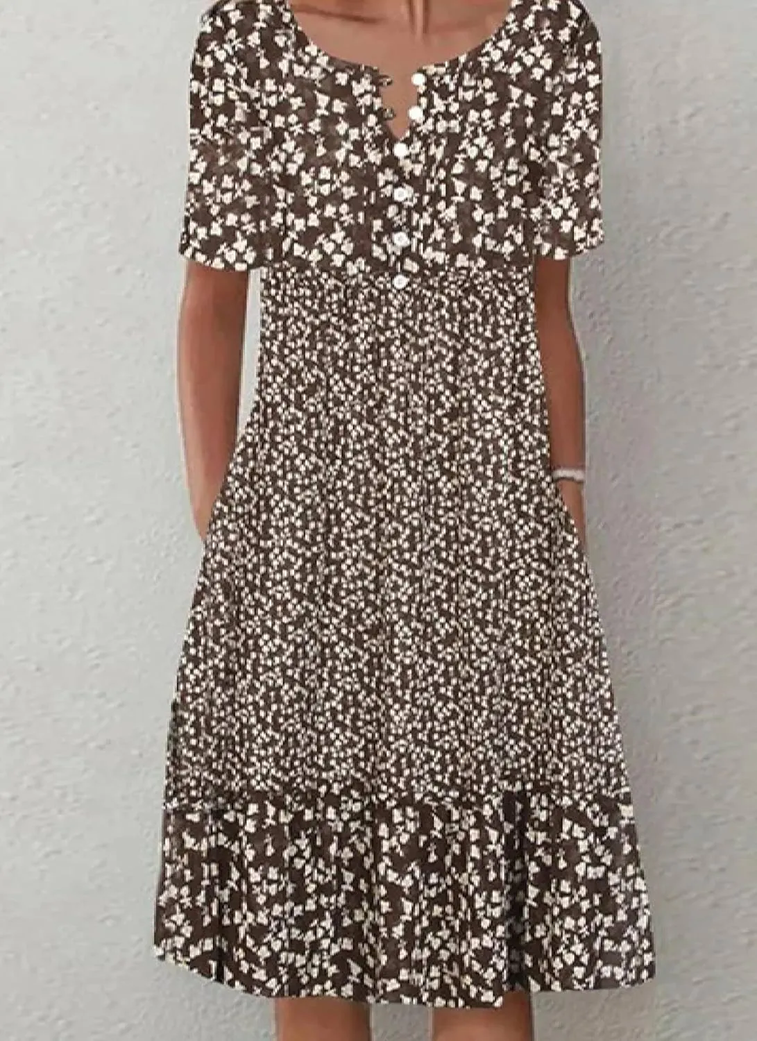 Women Round Neck Dresses 2025 Summer Button Down Short Sleeves Floral Print Midi Boho Wedding Guest Dress with Pockets