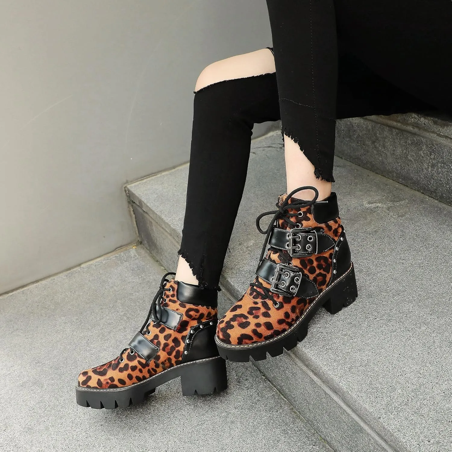 Women's Black Lace up Goth Platform Boots, Chunky Block Ankle Gothic Combat Boots, Cosplay Fashion Punk Boots Shoes