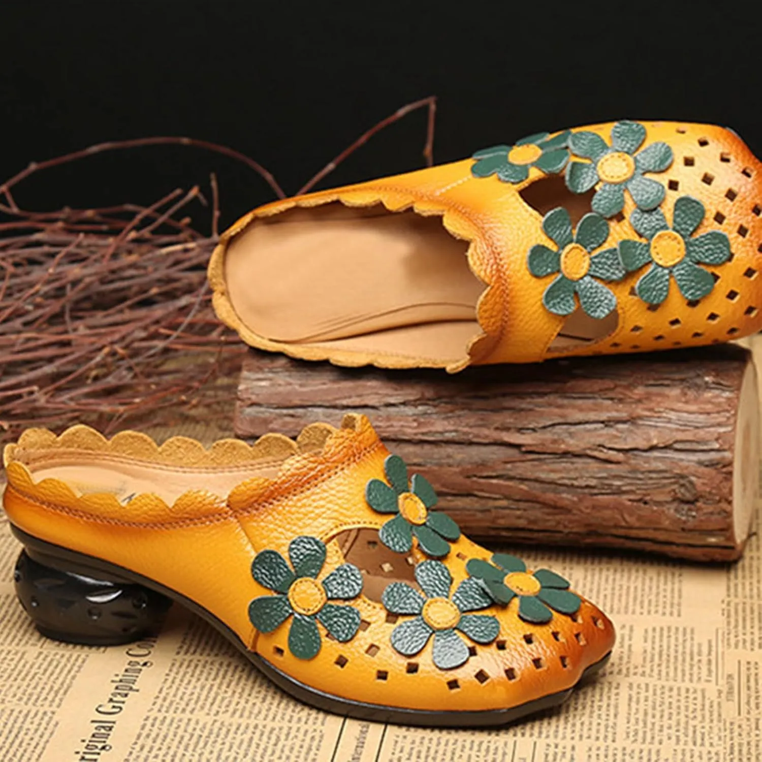 Women's Leather Hollow Chunky Heel Mules, Fashionable Retro Floral Closed Wide Toe Block Heel Pumps Sandals, Comfortable and Breathable Walking Backless Loafers Suitable for Work Walking