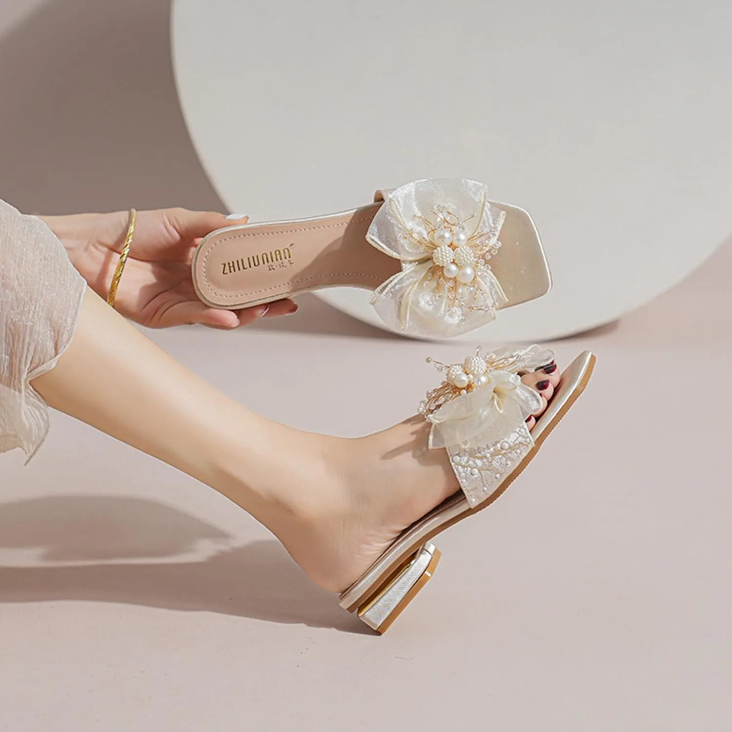 Women's Square Open Toe Lace Bow Flat Sandals with Pearl Decor Slip on Summer Fashion Comfy Dressy Slide Sandals Outdoor Cork Foot Bed Beach Walking Slippers