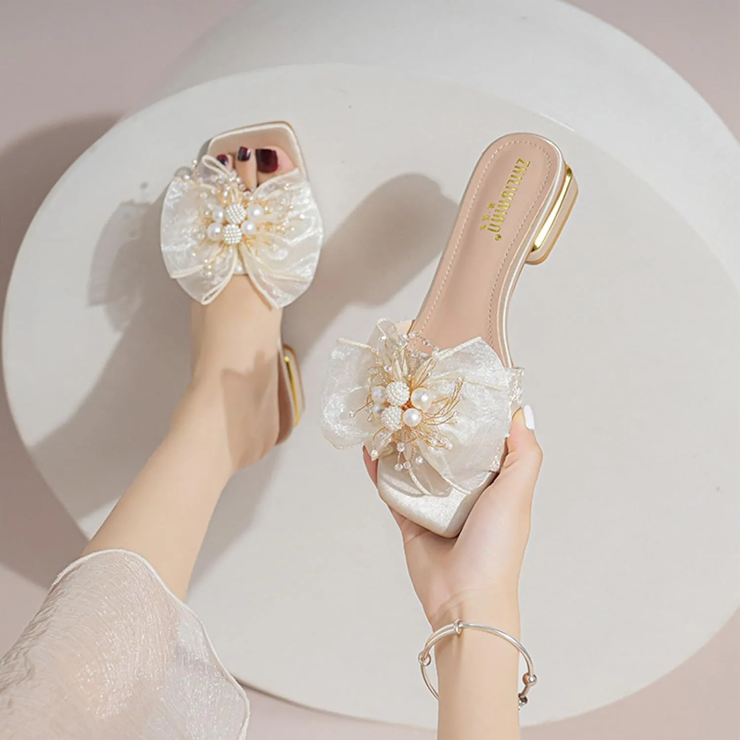 Women's Square Open Toe Lace Bow Flat Sandals with Pearl Decor Slip on Summer Fashion Comfy Dressy Slide Sandals Outdoor Cork Foot Bed Beach Walking Slippers