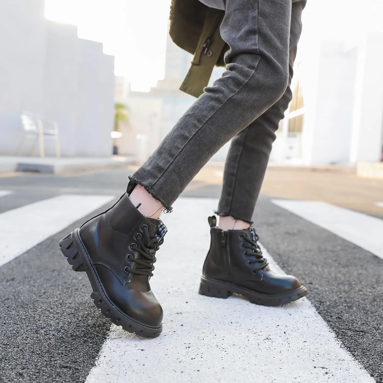WUIWUIYU Boys Girls Combat Boots Waterproof Zip-up Hiking Ankle Boots Short Booties Desert Motorcyle Boots